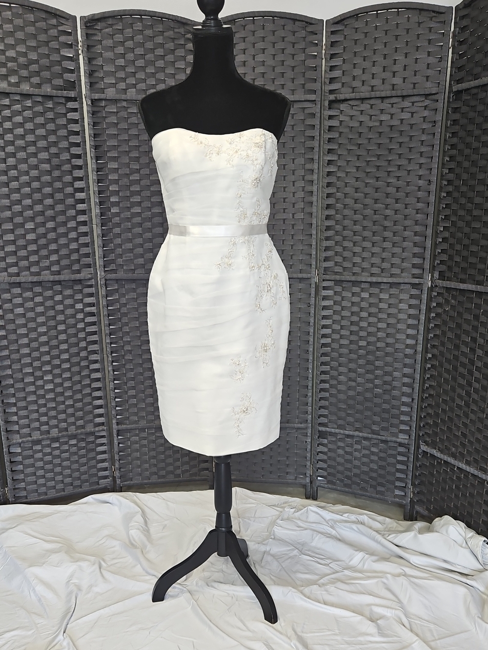 Strapless White Embroidered Sheath Dress